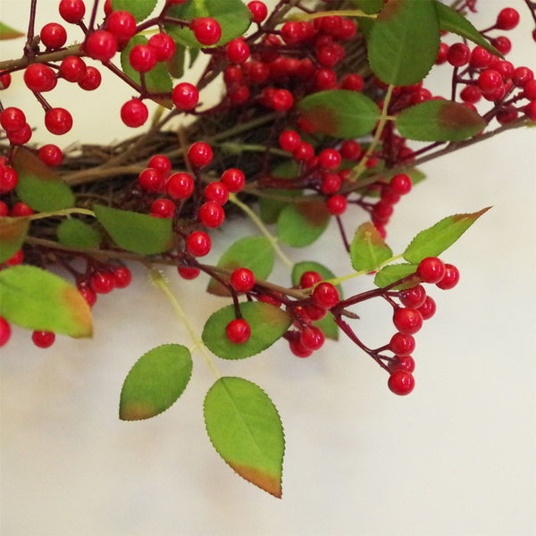 Christmas Natural Look Red Berry Floristry Wreath 60cm 24 inch Large Luxury Botanik