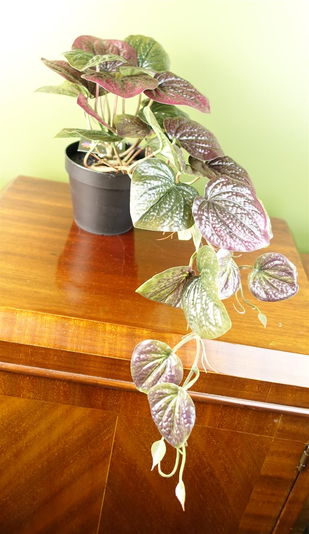 35cm Artificial Trailing Purple Pothos Plant